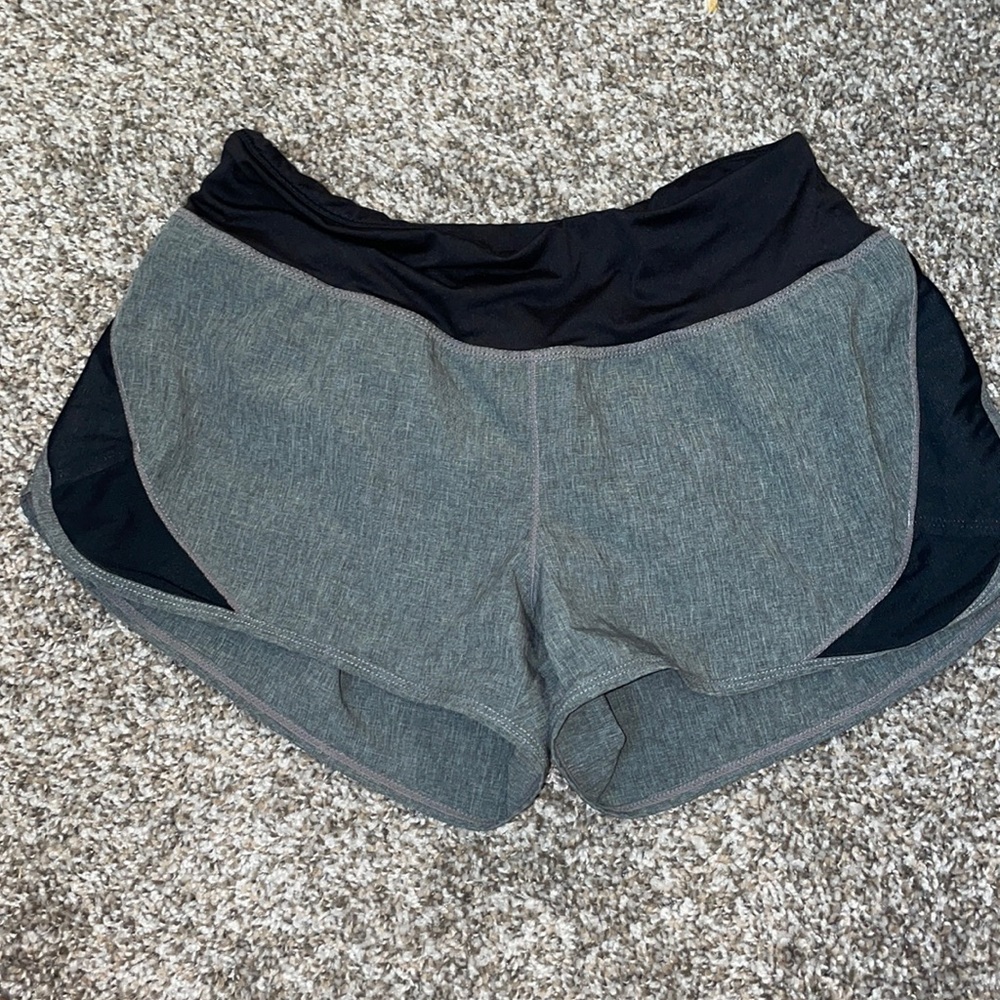 Activewear shorts